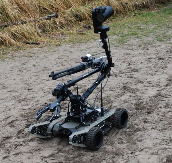 Roboty PIAP GRYF dla Komendy Głównej Policji