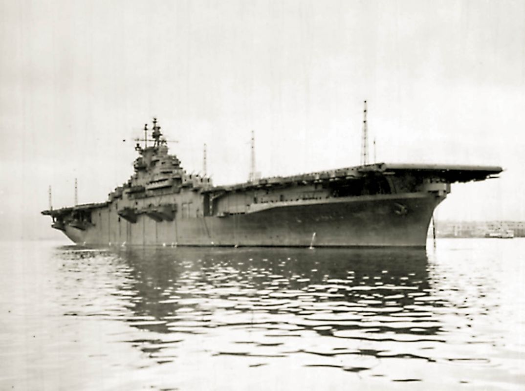 „The Blue Ghost” – Lotniskowiec USS Lexington (CV-16) w II wojnie światowej