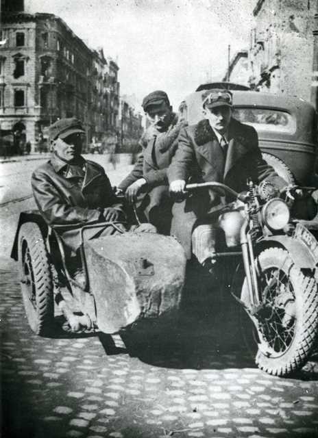 Motocykle Armii Krajowej i innych organizacji konspiracyjnych w okupowanej Polsce 1939-1945
