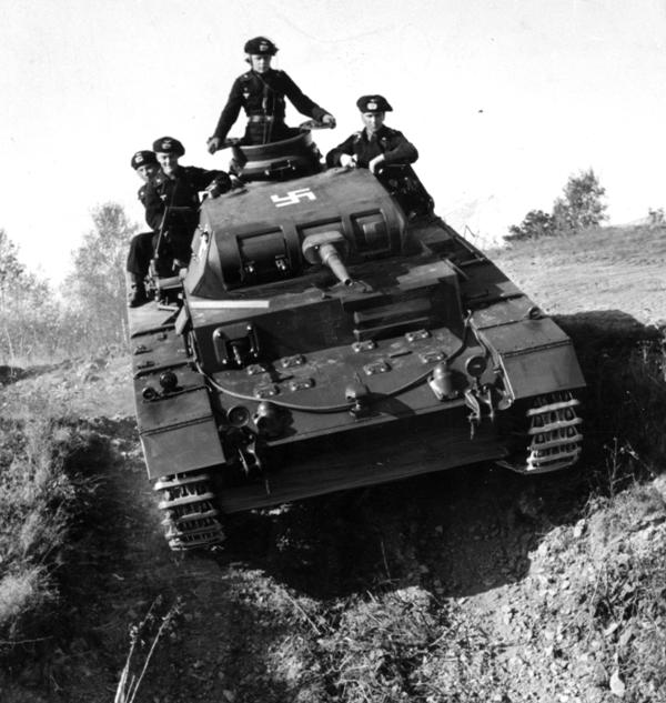 Czołg średni Panzerkampfwagen III. Warianty z armatą kalibru 37 mm
