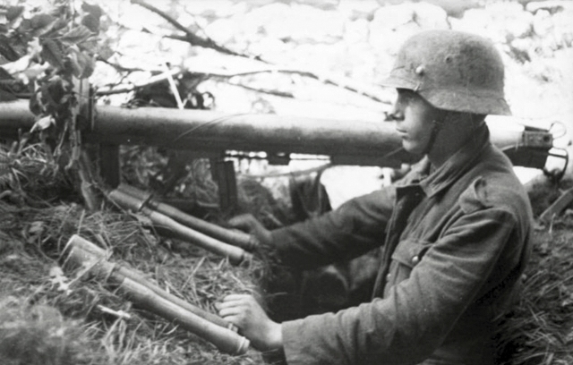Sowiecki walec idzie bokiem. Grupa Armii „Północ” w trakcie sowieckiej ofensywy „Bagration” w lipcu i sierpniu 1944 roku