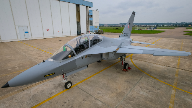 Samolot szkolno-treningowy M-346 Master/Bielik