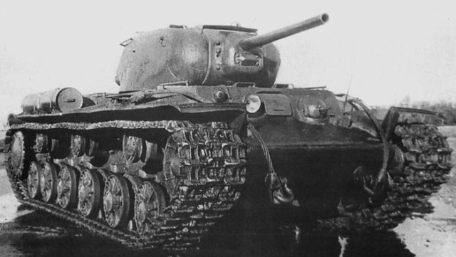 Czołg KW-1S