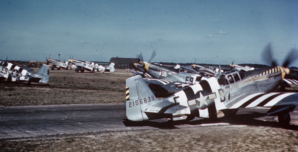 P-51 Mustang w działaniach taktycznych nad Europą Zachodnią  cz. 1 (8. Armia Powietrzna USAAF)