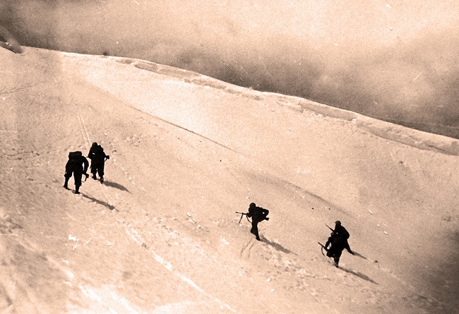 Włoski atak na Francję, część 2. Bitwa o Mentone, sektor Bardonecchia–Modane