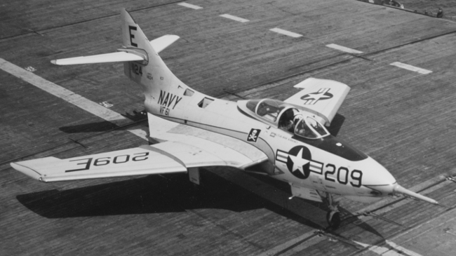 Grumman F9F (F-9) Cougar
