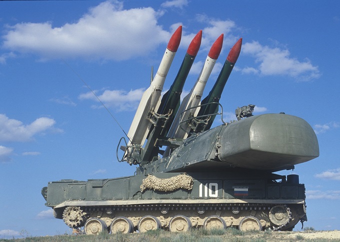 Rakietowy zestaw przeciwlotniczy 9K37 Buk i jego modyfikacje. Następca 2K12 Kub