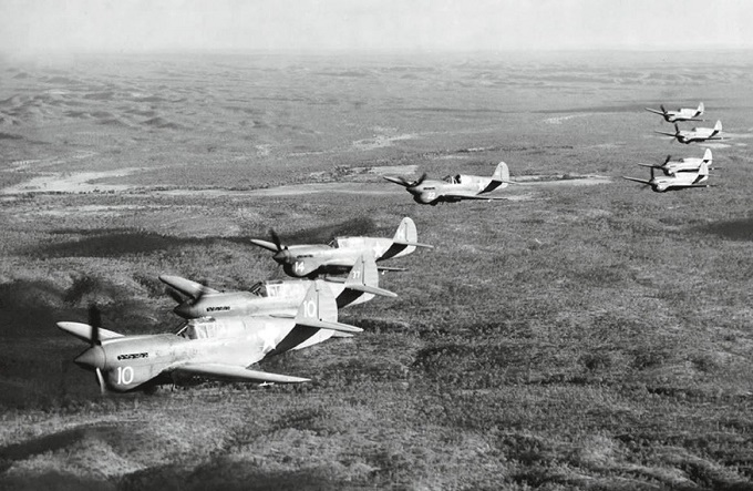 Jankesi nad Australią. Amerykańscy piloci myśliwscy w obronie północnej Australii w 1942 roku. Część 1