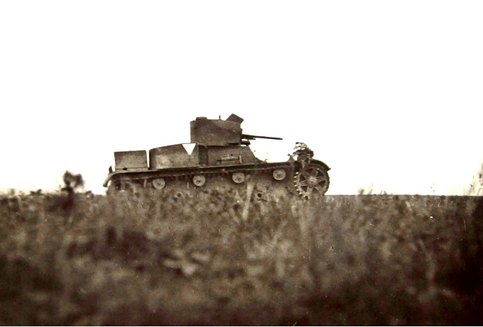 Vickers Mk E – uzbrojenie i taktyka. Część I