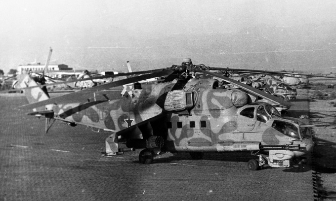 „Krokodyle” nad Afganistanem. Śmigłowce szturmowe Mi-24 w wojnie afgańskiej 1979–1989