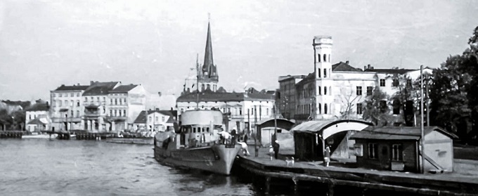 Baza morska w Świnoujściu w latach 1945-1965