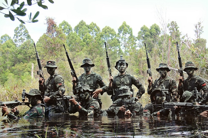 Lądowy i morski militarny potencjał Indonezji