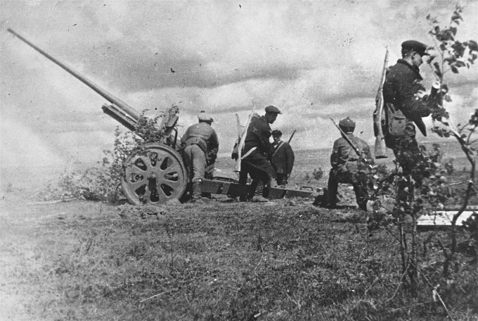 Nowa uniwersalna armata dywizyjna kalibru 76 mm dla Armii Czerwonej
