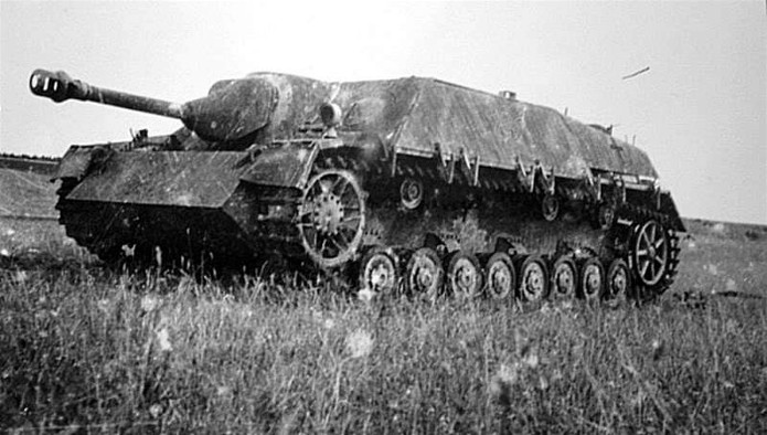 „Kaczki Guderiana” Jagdpanzer IV Ausf. F, Panzer IV/70 (V) i Panzer IV/70 (A). Część 1