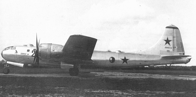 Tupolew Tu-4. Radziecka kopia Superfortecy. Cz. I – monografia