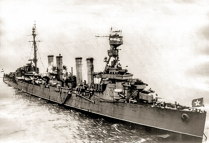 Okręty US Navy i Royal Navy we flocie czerwonej