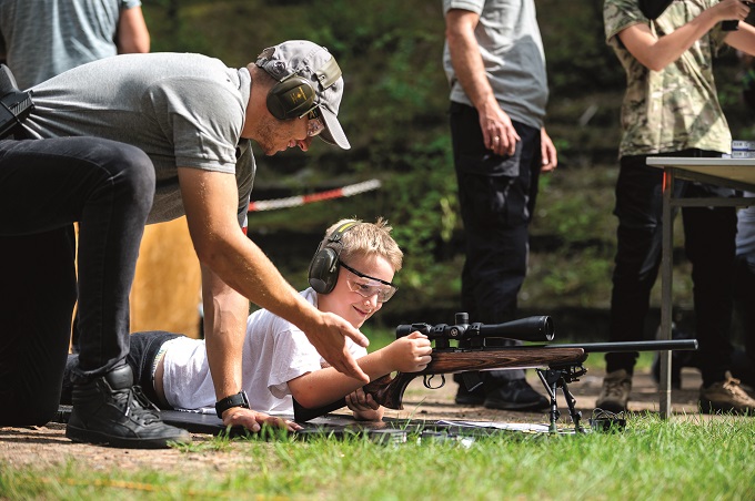 Strzelectwo Sportowe: Droga do Pasji i Rozwoju z Opolskim Klubem Strzeleckim Husarz
