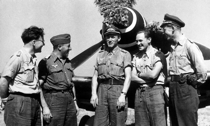 Asy przeciwko asom nad Donbasem. Jagdgeschwader 52 przeciwko Airacobrom myśliwskiej elity WWS. Część III