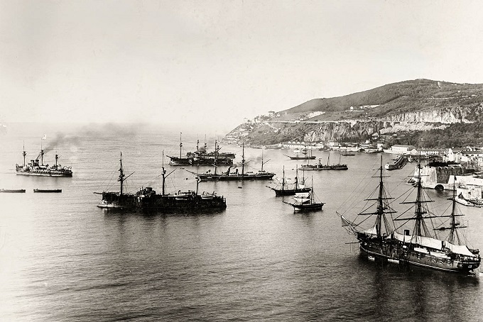 Wrak na mieliźnie: US Navy w latach 1865–1882