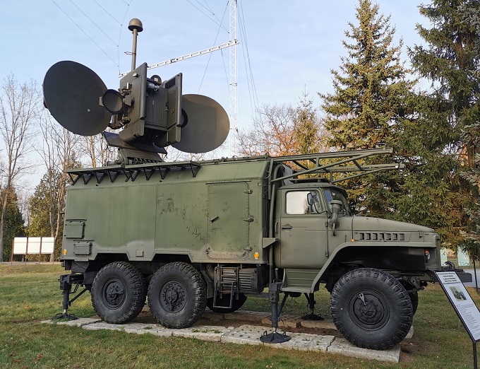 Walka radioelektroniczna w systemie obrony powietrznej PRL
