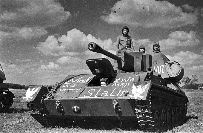 Lekkie sowieckie działa samobieżne z lat II wojny światowej. Samochodnaja Ustanowka SU-76M