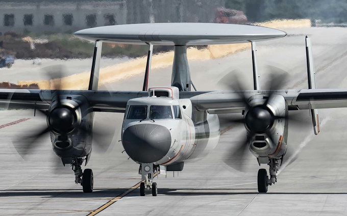 Chiński pokładowy samolot dozoru radiolokacyjnego KJ-600