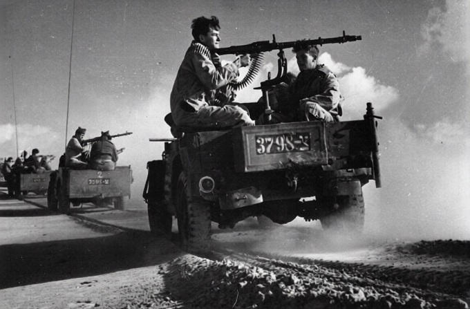 Eksport uzbrojenia z Czechosłowacji w latach 1945-1956. Między potrzebami gospodarki a ideologicznymi i politycznymi ograniczeniami. Część 1