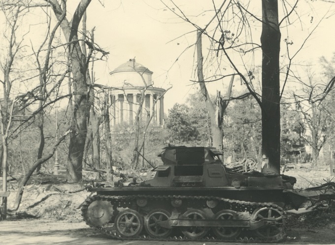 Udział niemieckich jednostek pancernych w walkach o Warszawę we wrześniu 1939 roku. Posłowie